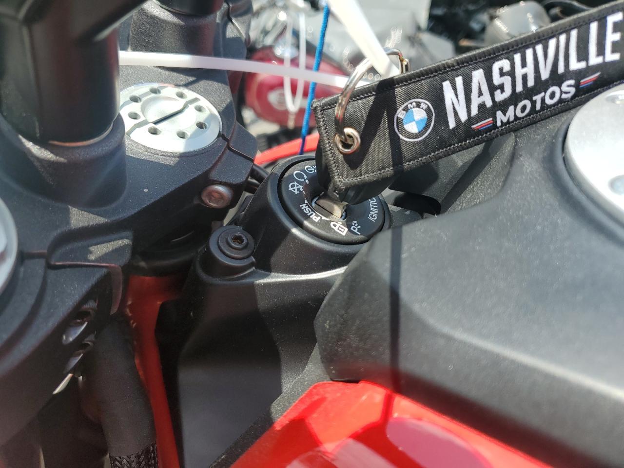2023 DUCATI HYPERMOTARD 950 VIN ZDMBAJDT6PB009143 photo 8