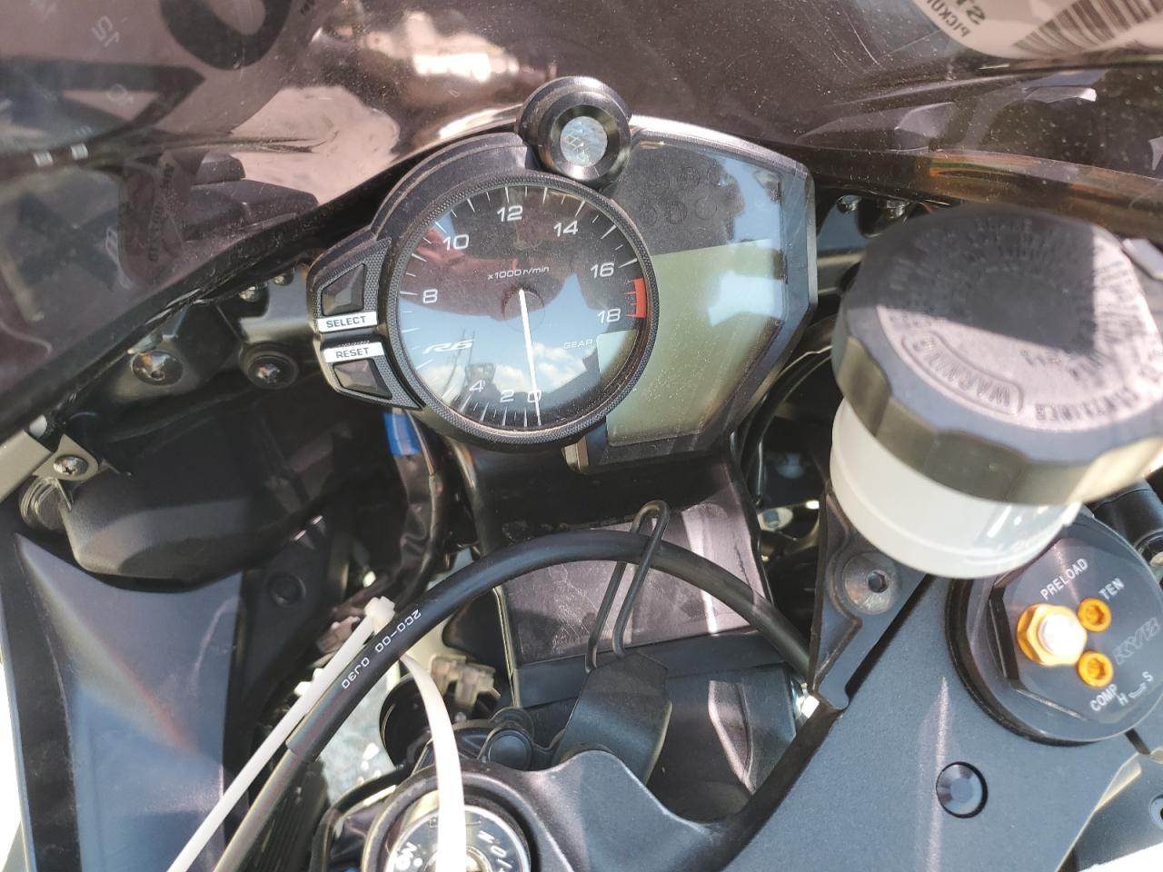 2020 YAMAHA YZFR6 VIN JYARJ28E2LA007218 photo 7