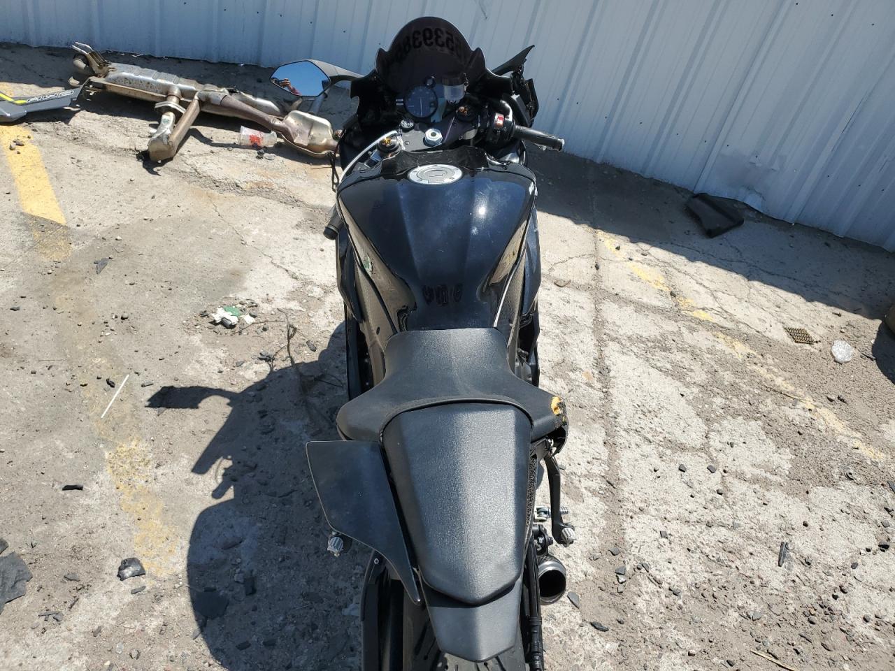 2020 YAMAHA YZFR6 VIN JYARJ28E2LA007218 photo 6
