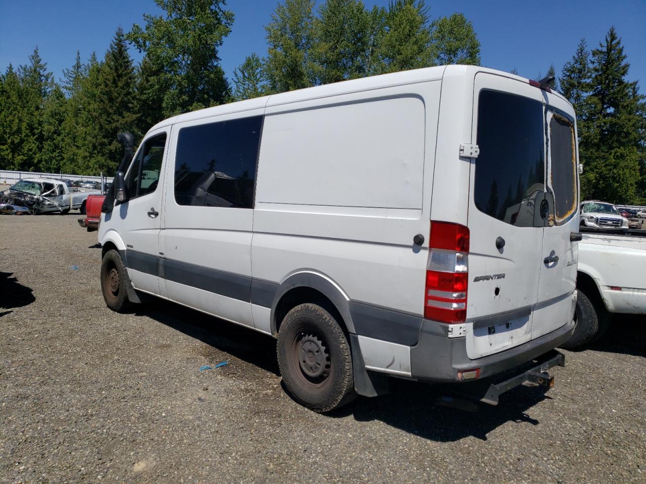 2014 MERCEDES-BENZ Sprinter VIN WD4PE7DC0E5887838 photo 2