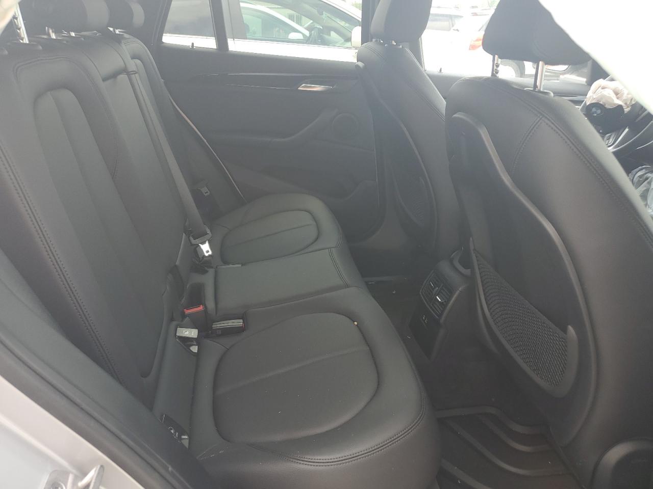 2021 BMW X1 VIN WBXJG9C06M5T27899 photo 10