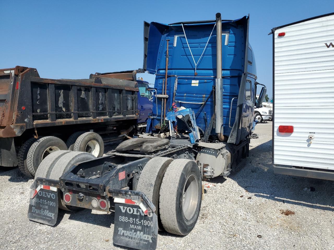 2017 VOLVO Vn vnl VIN 4V4NC9EH7HN976196 photo 4