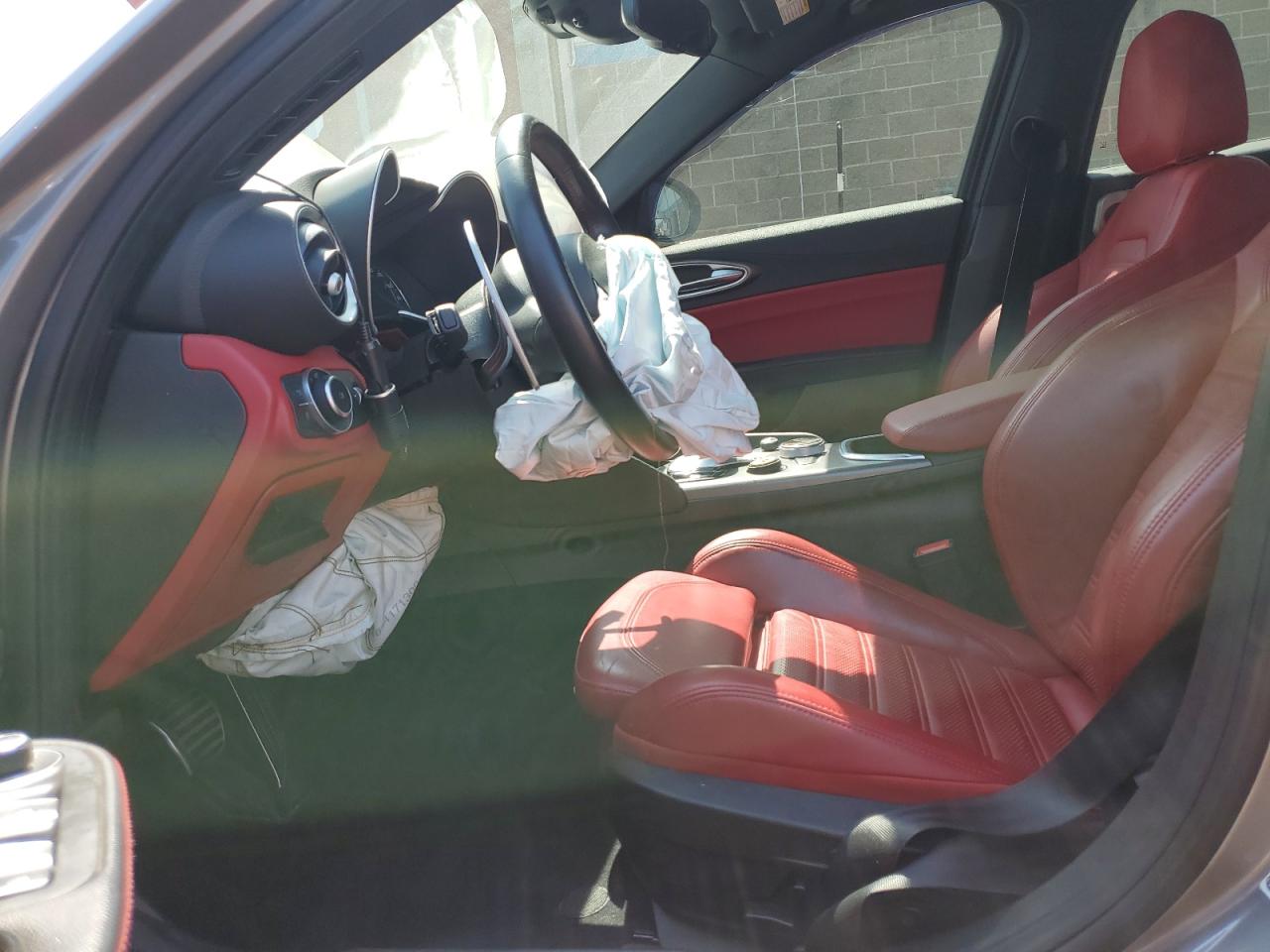 2020 ALFA Giulia VIN ZARFANBNXL7637802 photo 7