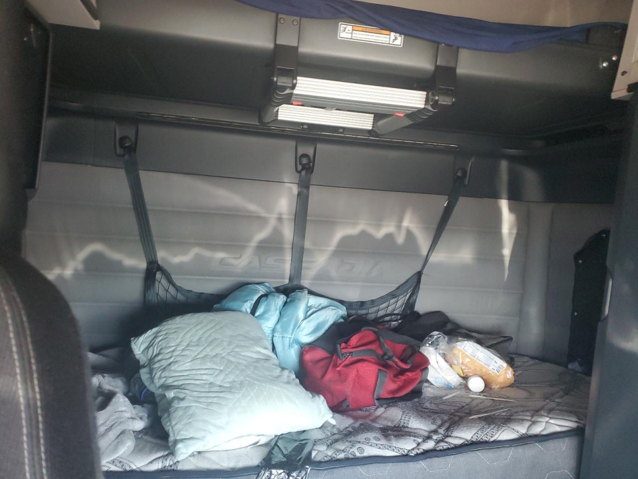 2018 FREIGHTLINER CASCADIA 126 VIN 3AKJHHDR5JSJS3097 photo 6