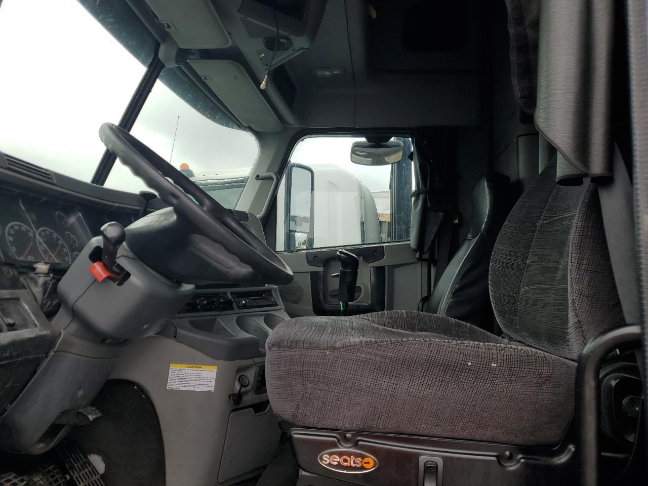 2013 FREIGHTLINER CONVENTIONAL COLUMBIA VIN 1FVXA700XDDBY3353 photo 5