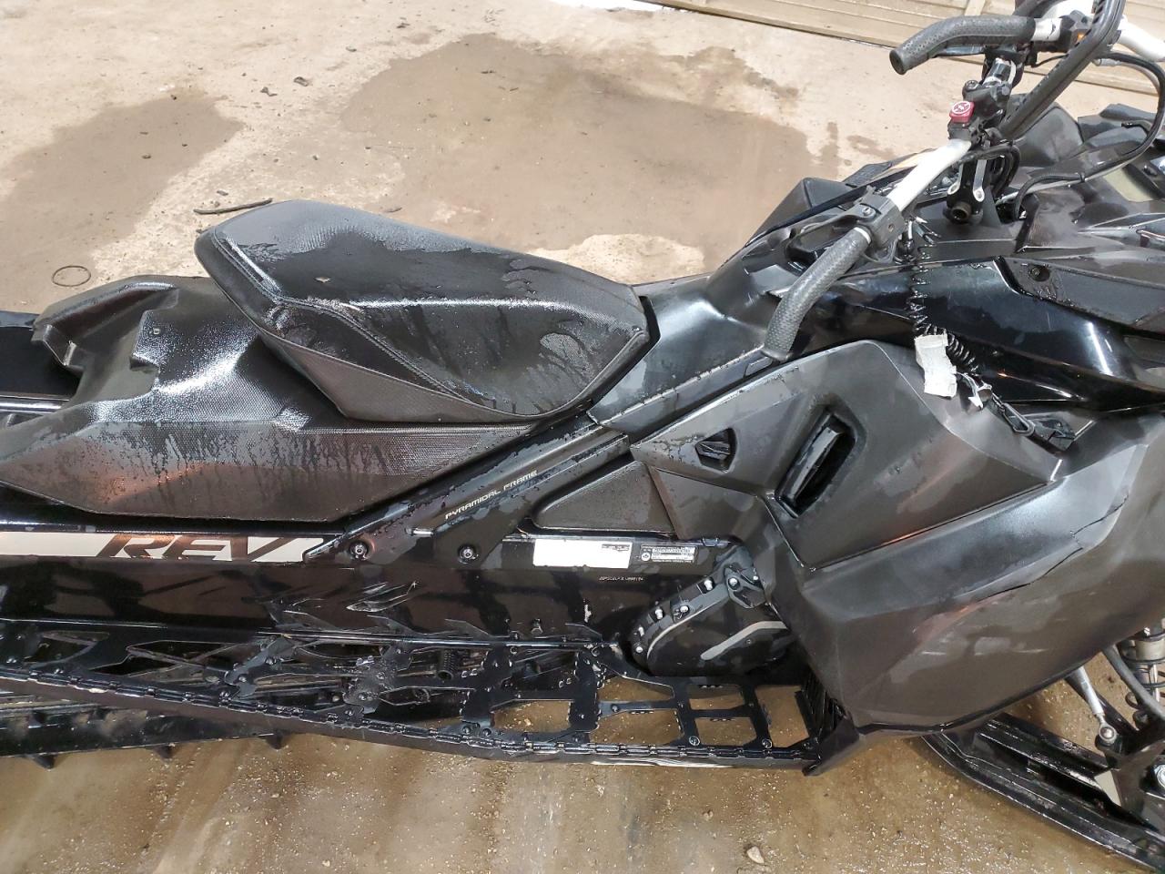 2020 BMBR SNOWMOBILE VIN 2BPSCELF3LV000184 photo 5