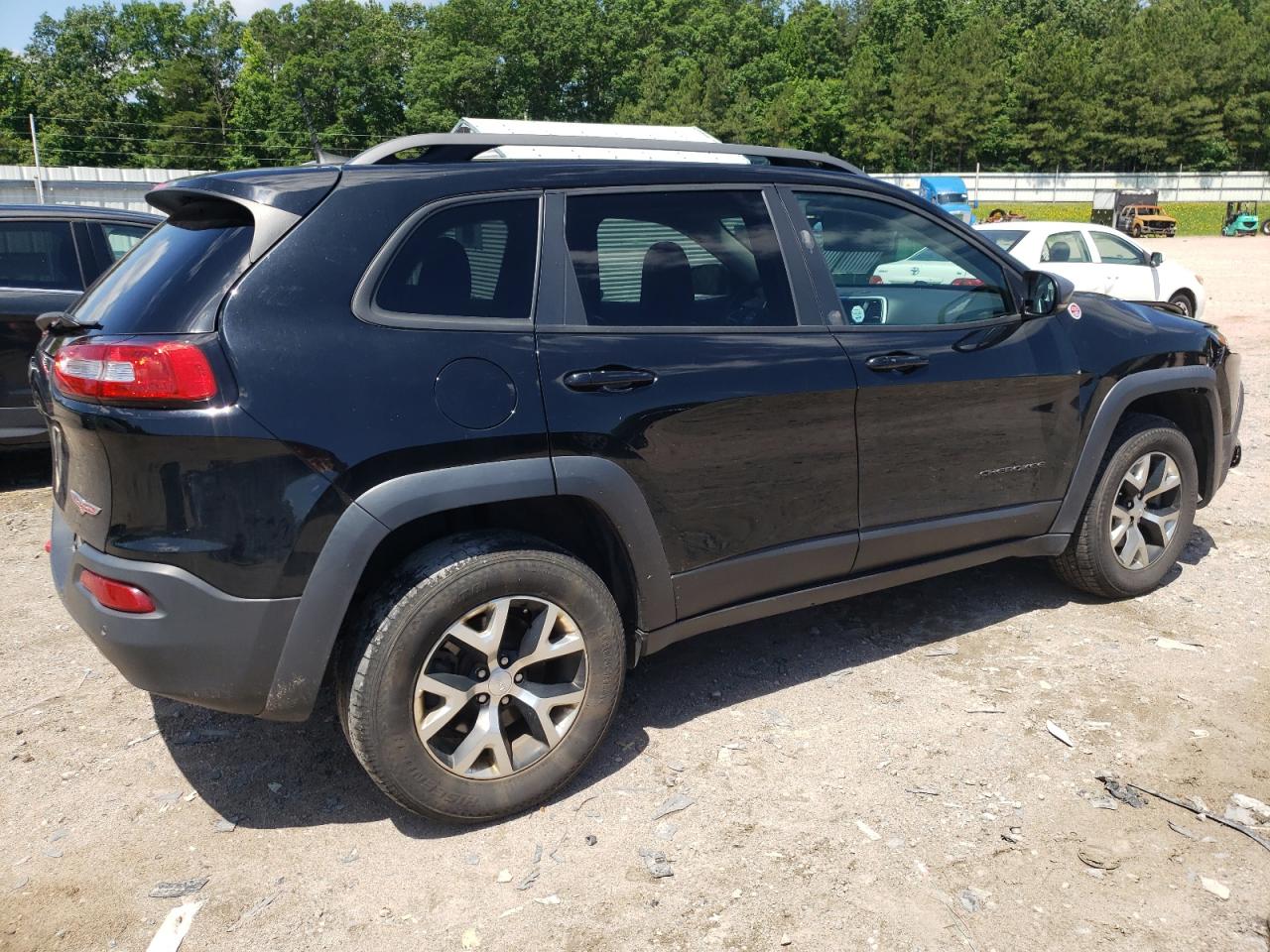 2018 JEEP Cherokee VIN 1C4PJMBB1JD535530 photo 3