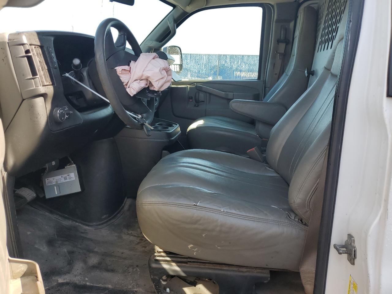 2019 CHEVROLET Express 2500 VIN 1GCWGAFG4K1205849 photo 7