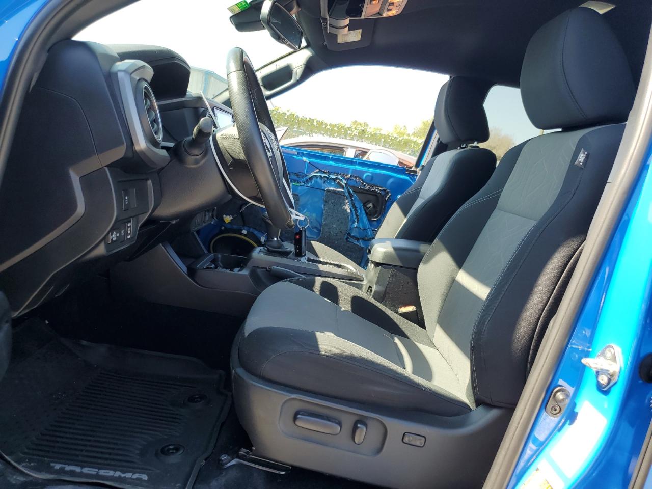 2020 TOYOTA Tacoma VIN 5TFAZ5CN0LX091927 photo 7