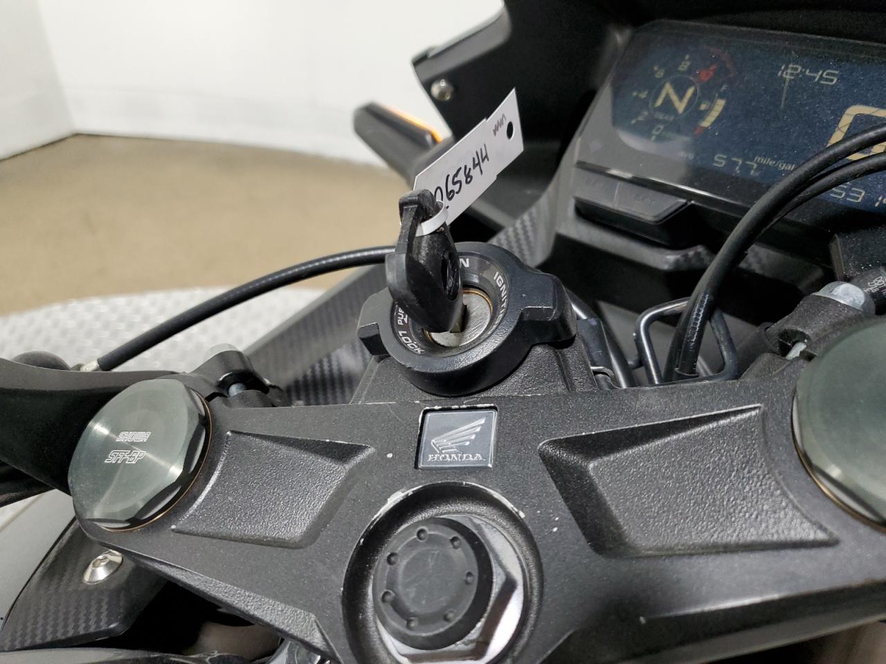 2022 HONDA Cbr cycle VIN MLHPC6253N5301239 photo 8