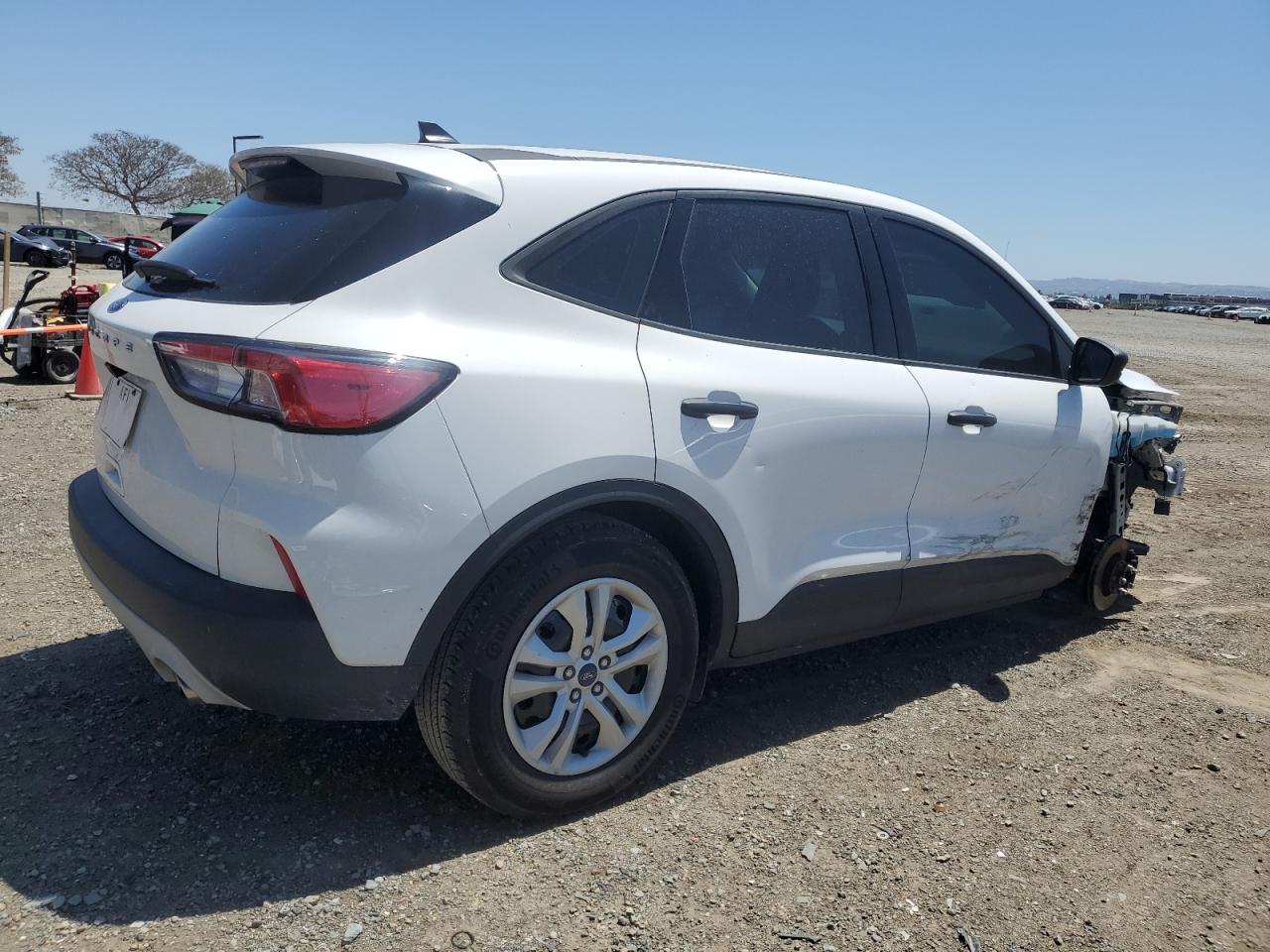 2022 Ford Escape VIN 1FMCU0F68NUA19694 photo 3