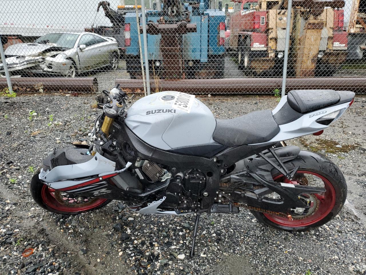 2023 SUZUKI Gsxr750 VIN JS1GR7MA6P7100552 photo 3