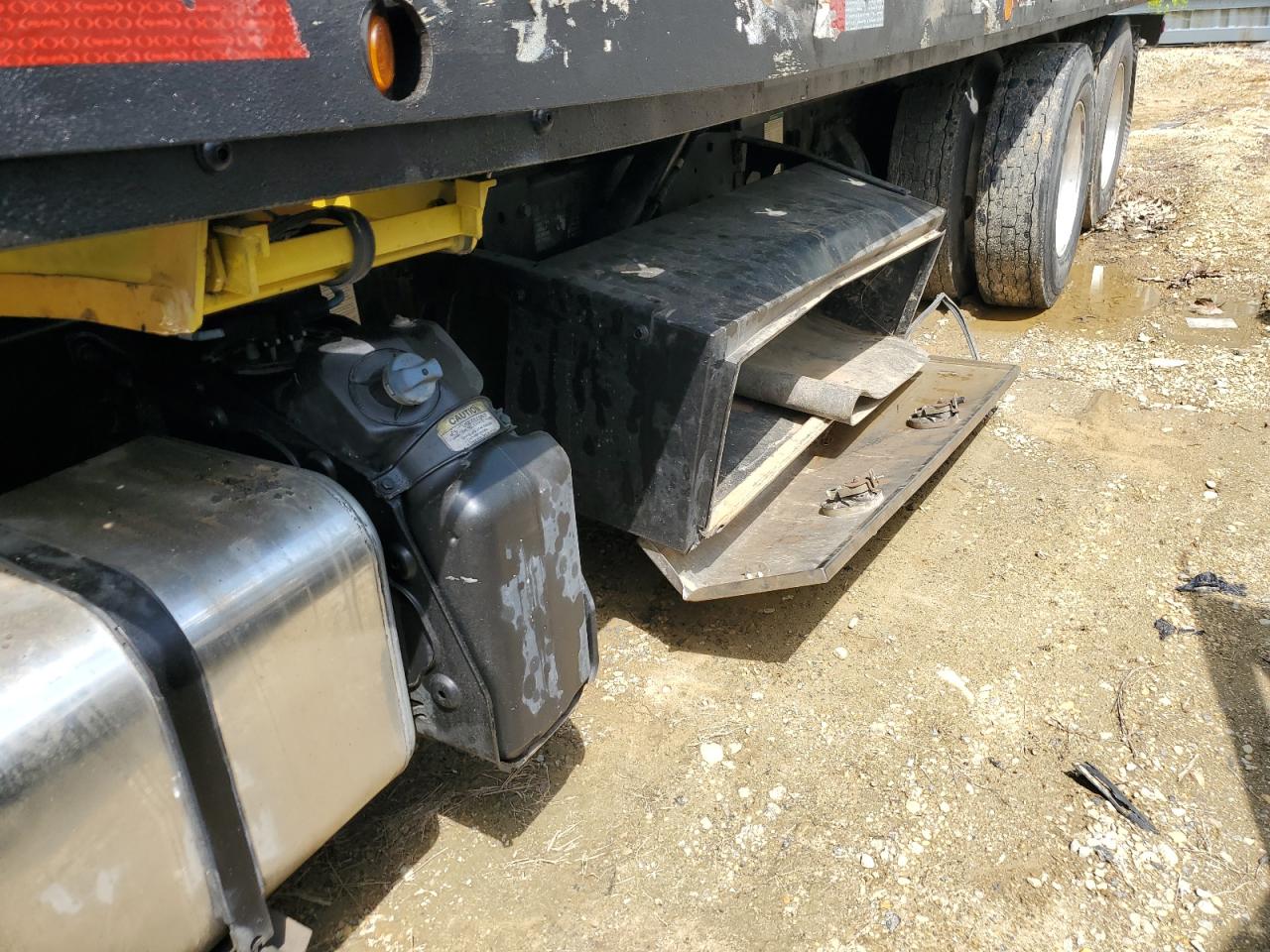 2013 FREIGHTLINER M2 106 MEDIUM DUTY VIN 1FVHCYBS6DHBX7285 photo 9