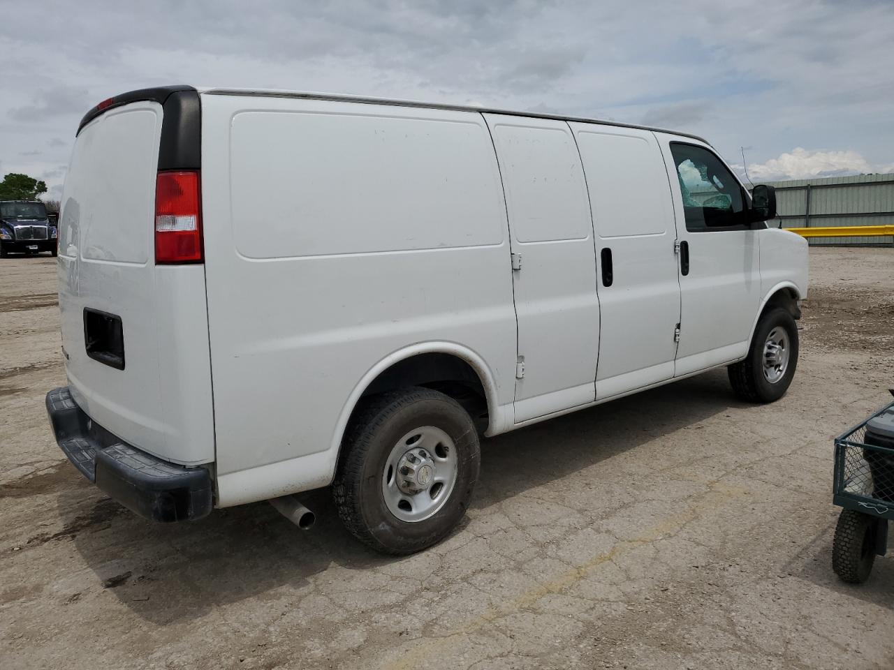 2020 CHEVROLET Express 2500 VIN 1GCWGAFP7L1213865 photo 3