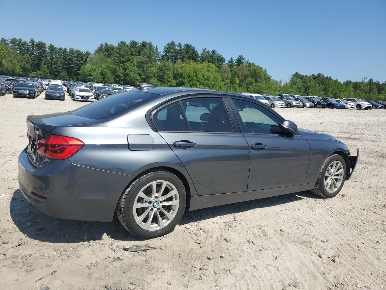 2017 BMW 3 series VIN WBA8E5G39HNU42563 photo 3