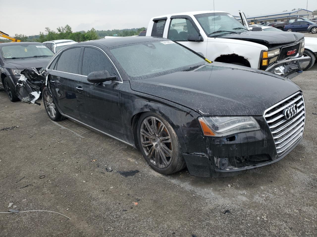 2011 Audi A8 VIN WAURVAFD8BN021674 photo 4