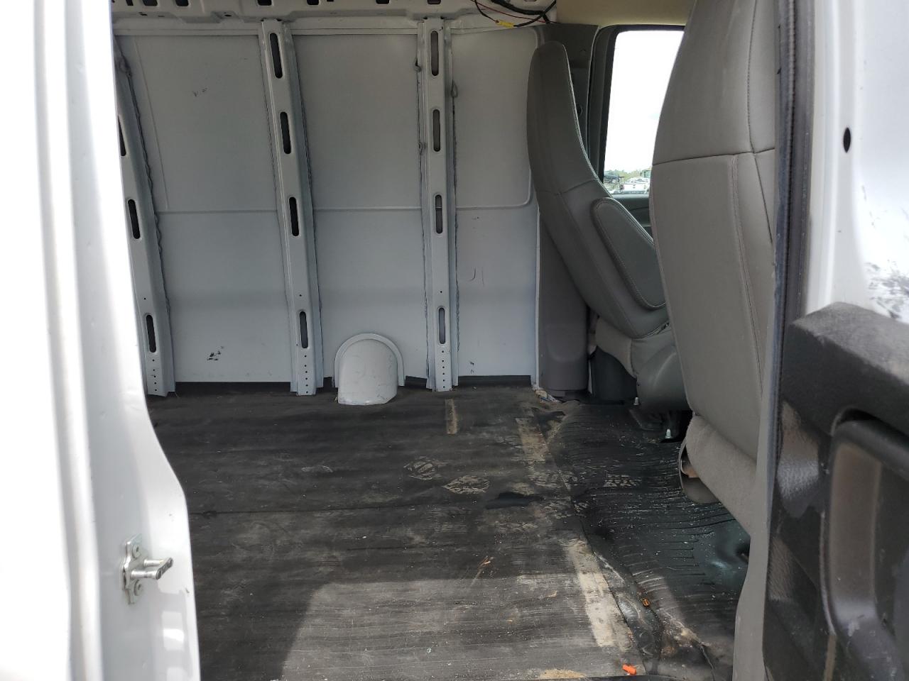 2020 CHEVROLET Express 2500 VIN 1GCWGAFP7L1213865 photo 11