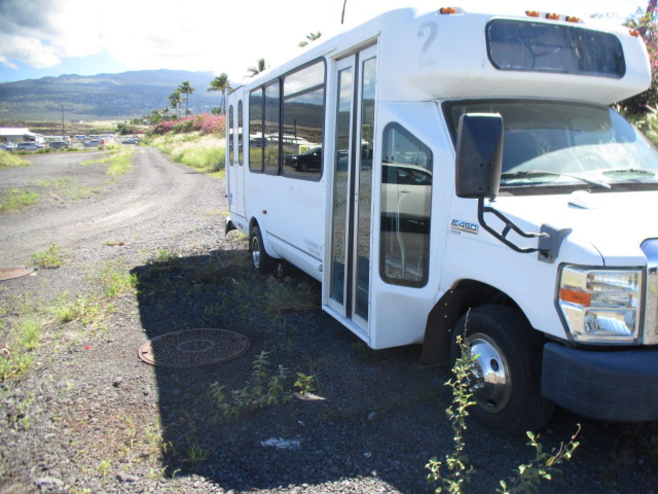 2013 FORD Econoline e450 super duty cutaway van VIN 1FDFE4FS3DDA02928 photo 2