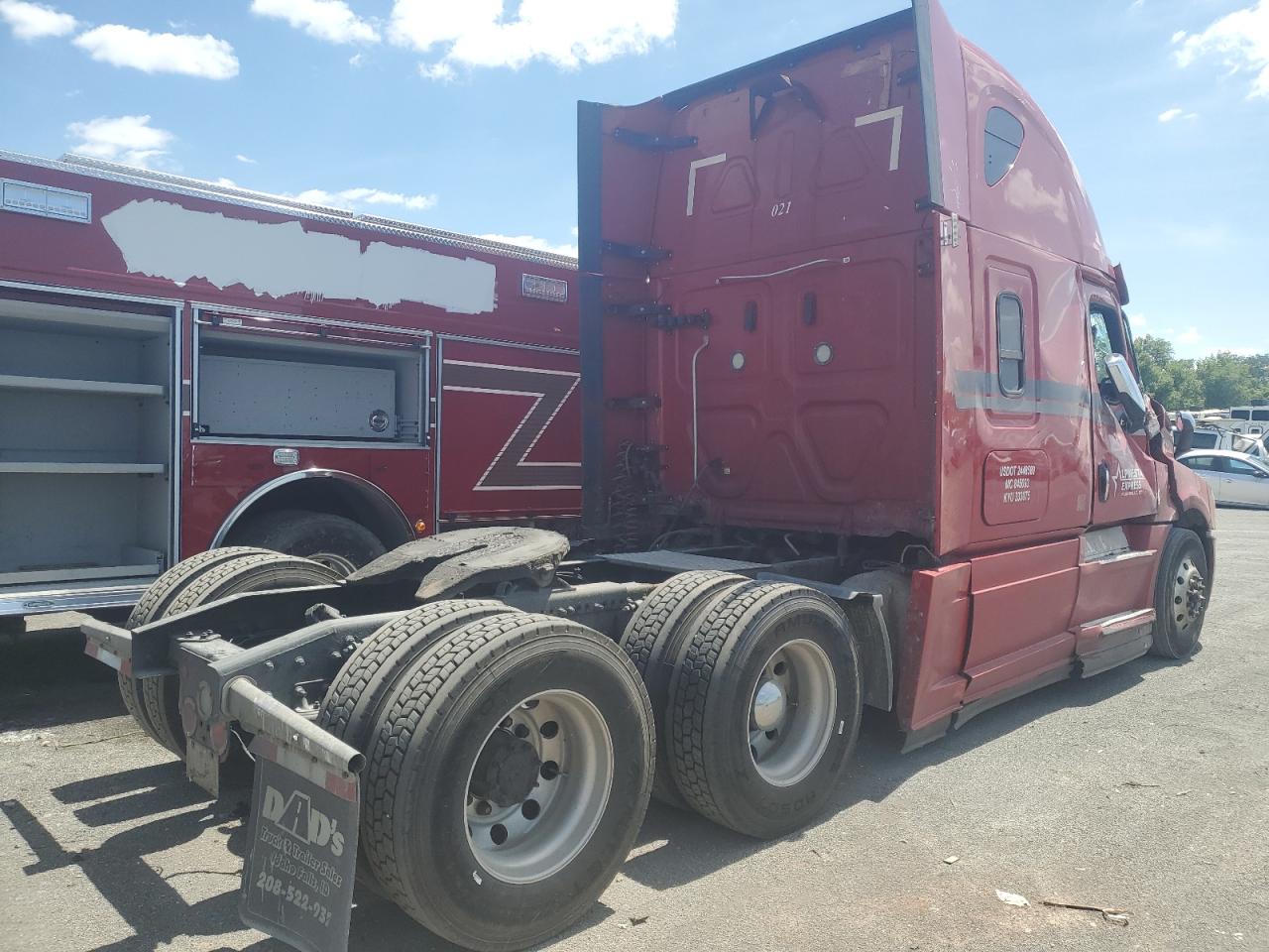 2018 FREIGHTLINER CASCADIA 126 VIN 3AKJHHDR5JSJS3097 photo 4