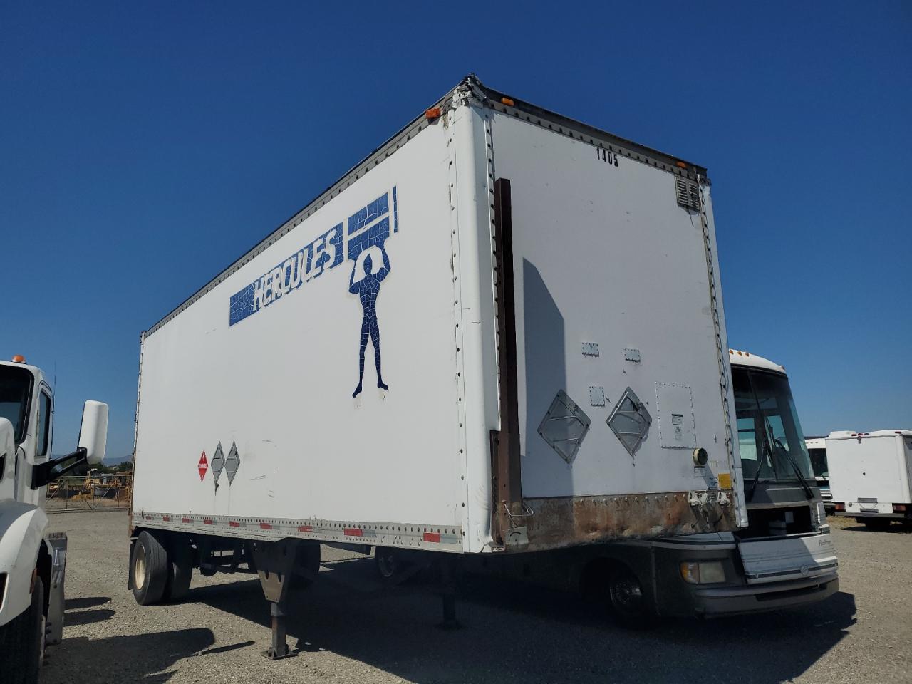 2025 Utility Trailer VIN 1UYVS1292SC710215 photo 1