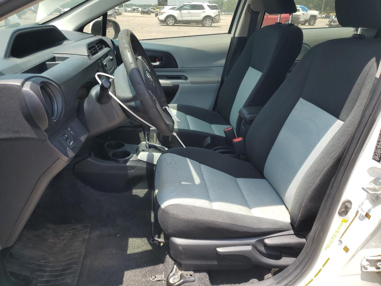 2014 TOYOTA Prius VIN JTDKDTB34E1071113 photo 7