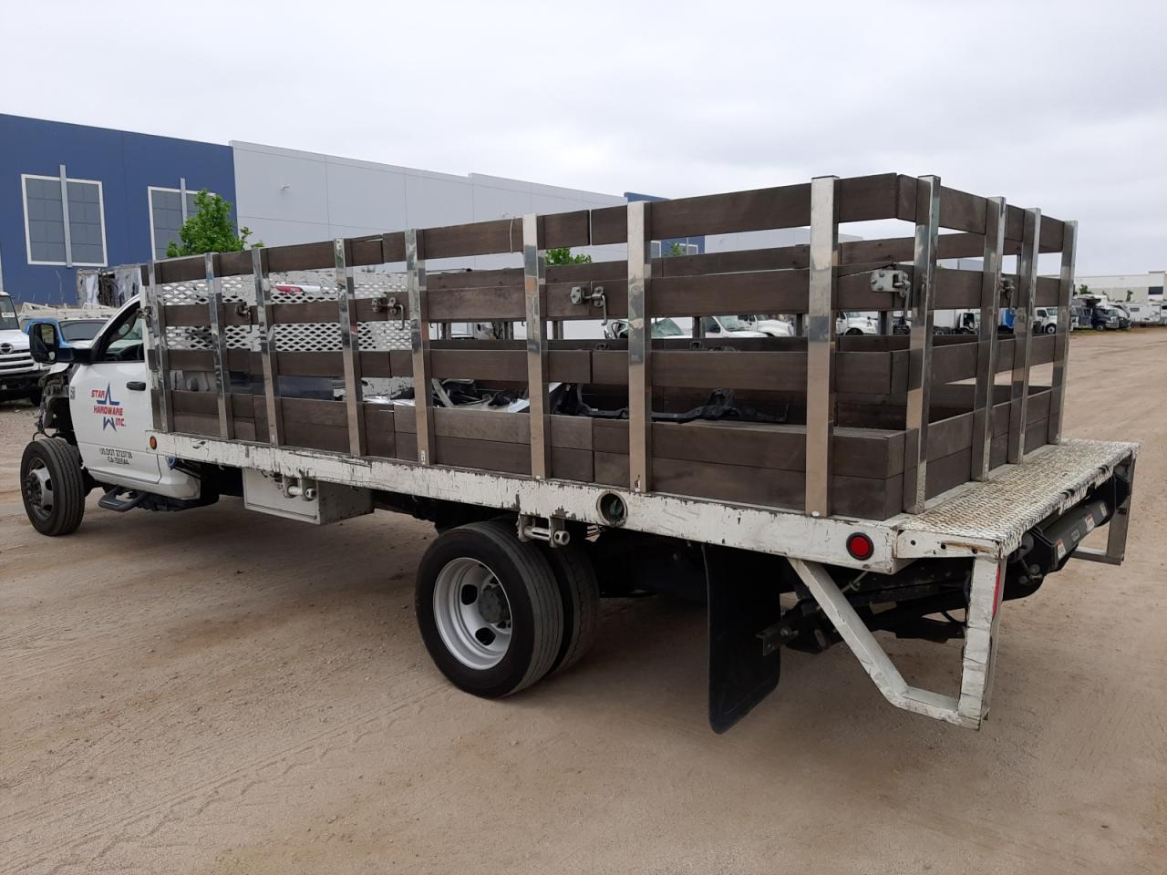 2015 RAM 4500 VIN 3C7WRKDL3FG671914 photo 2