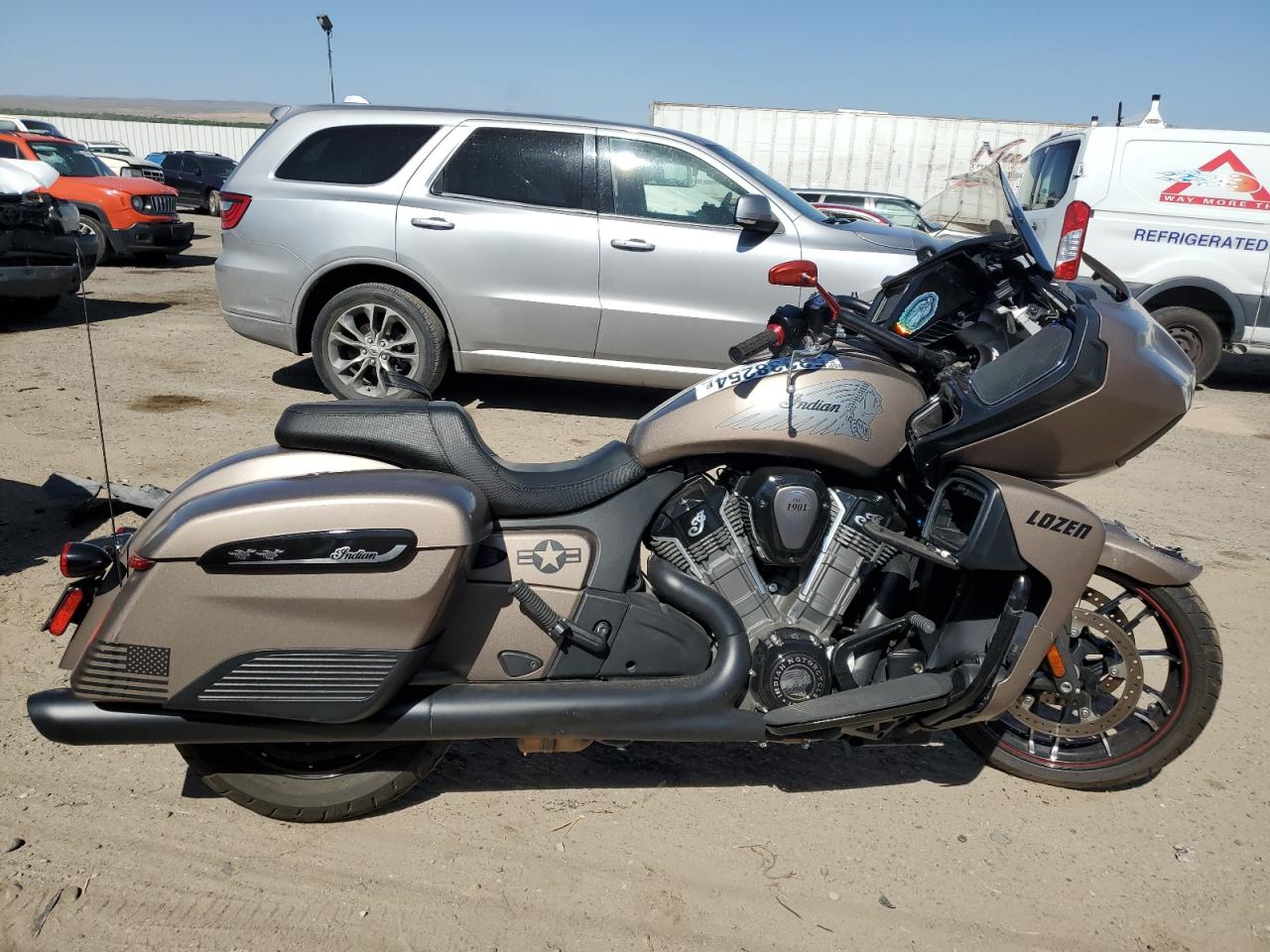 2021 INDIAN MOTORCYCLE CO. CHALLENGER DARK HORSE VIN 56KLCDRR3M3402851 photo 1