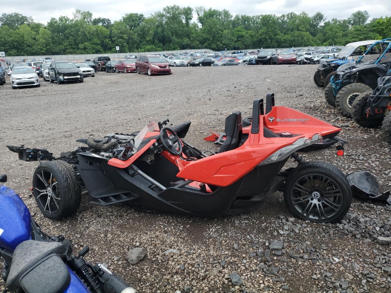 2015 POLARIS SLINGSHOT SL VIN 57XAAPFA4F5104374 photo 3