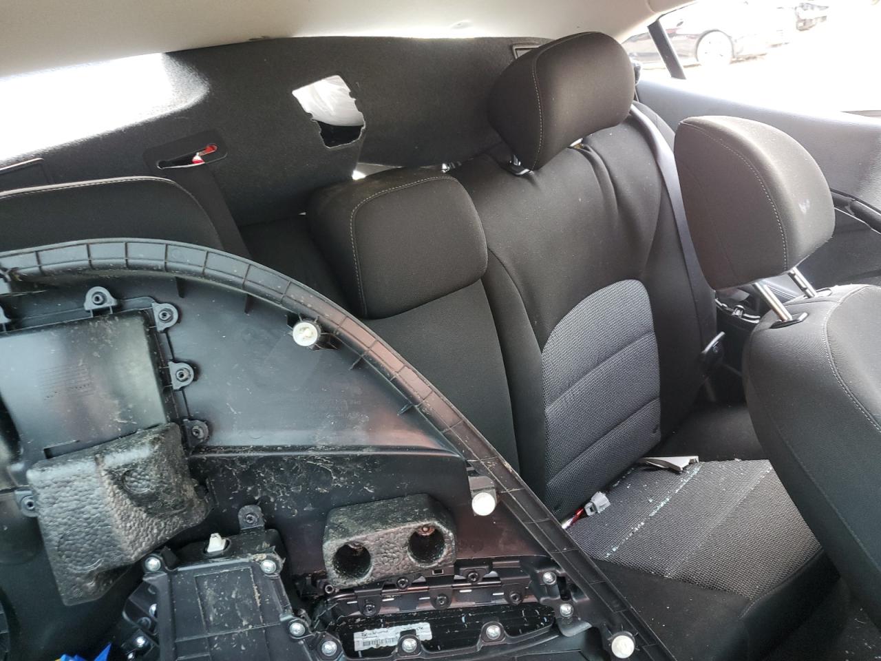 2017 Kia Forte VIN 3KPFK4A72HE069377 photo 10