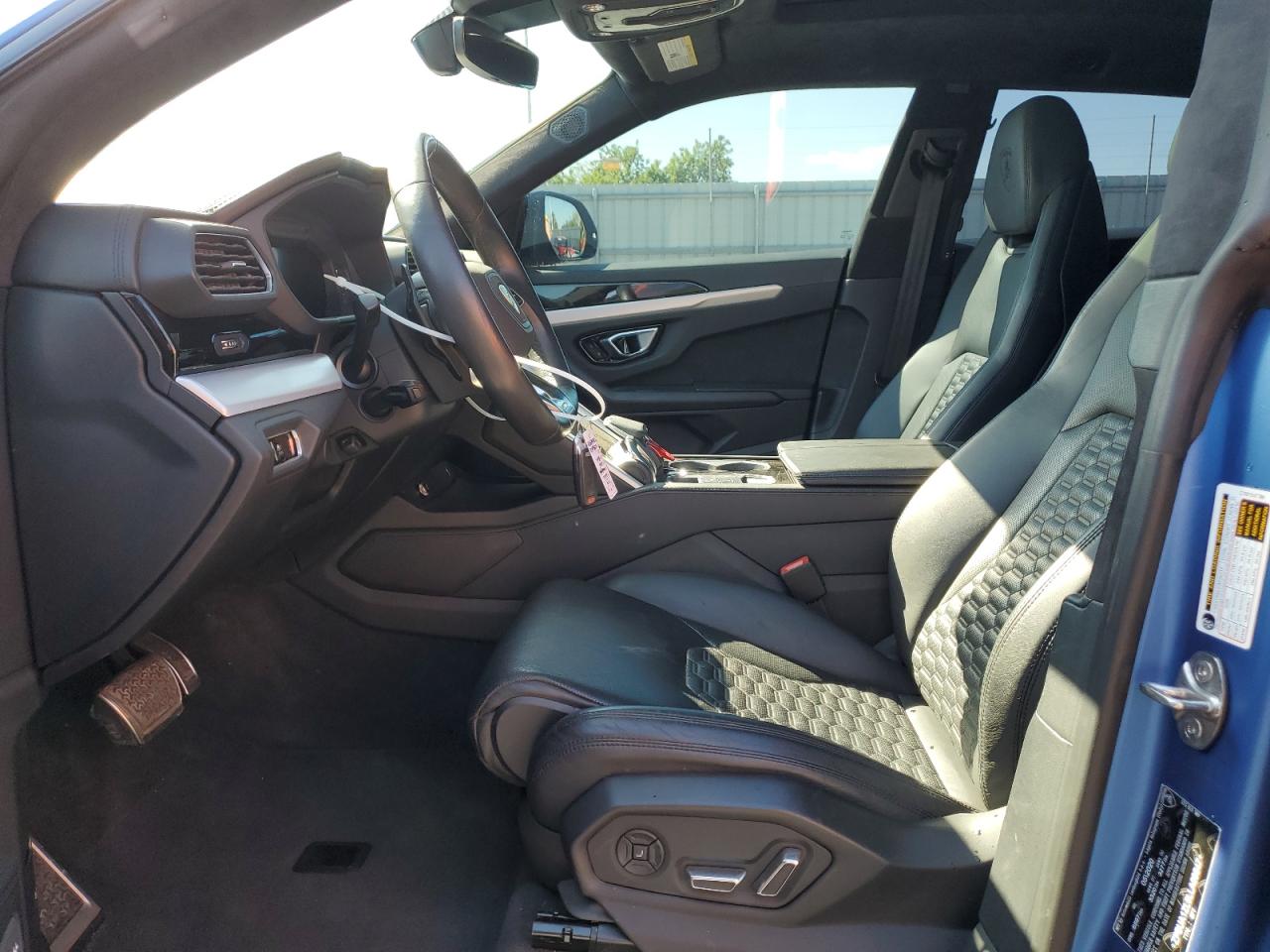 2020 Lamborghini All models VIN ZPBUA1ZL3LLA09918 photo 7