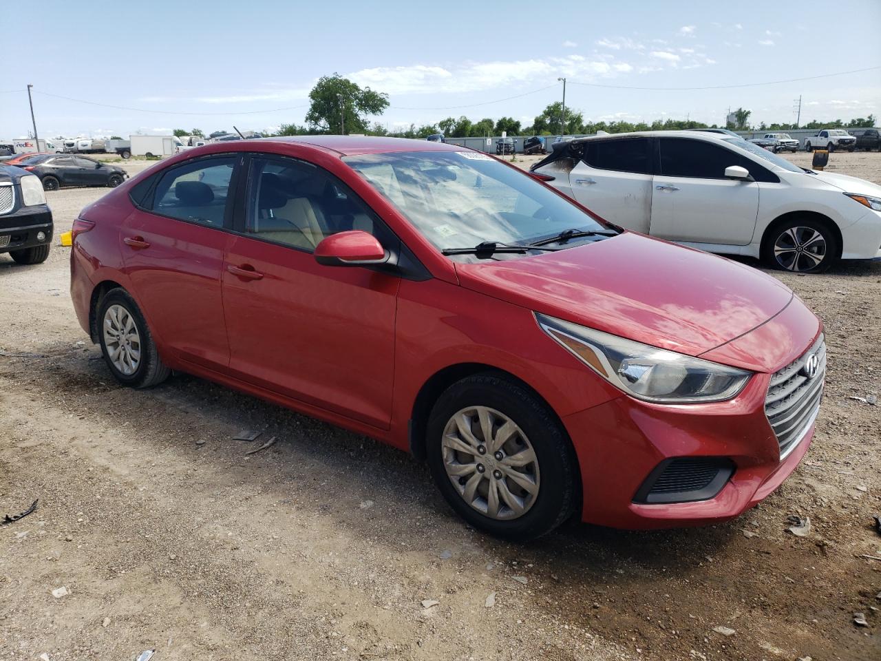 2018 Hyundai Accent VIN 3KPC24A3XJE028906 photo 4