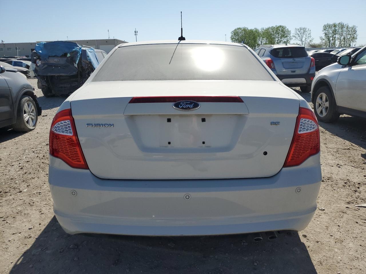2012 Ford Fusion VIN 3FAHP0HA5CR107938 photo 6