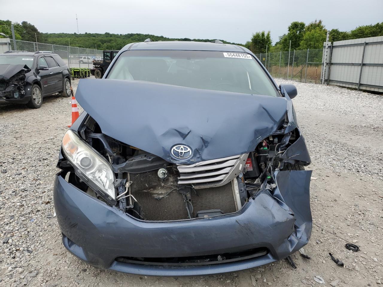 2015 Toyota All models VIN 5TDYK3DC8FS588044 photo 5