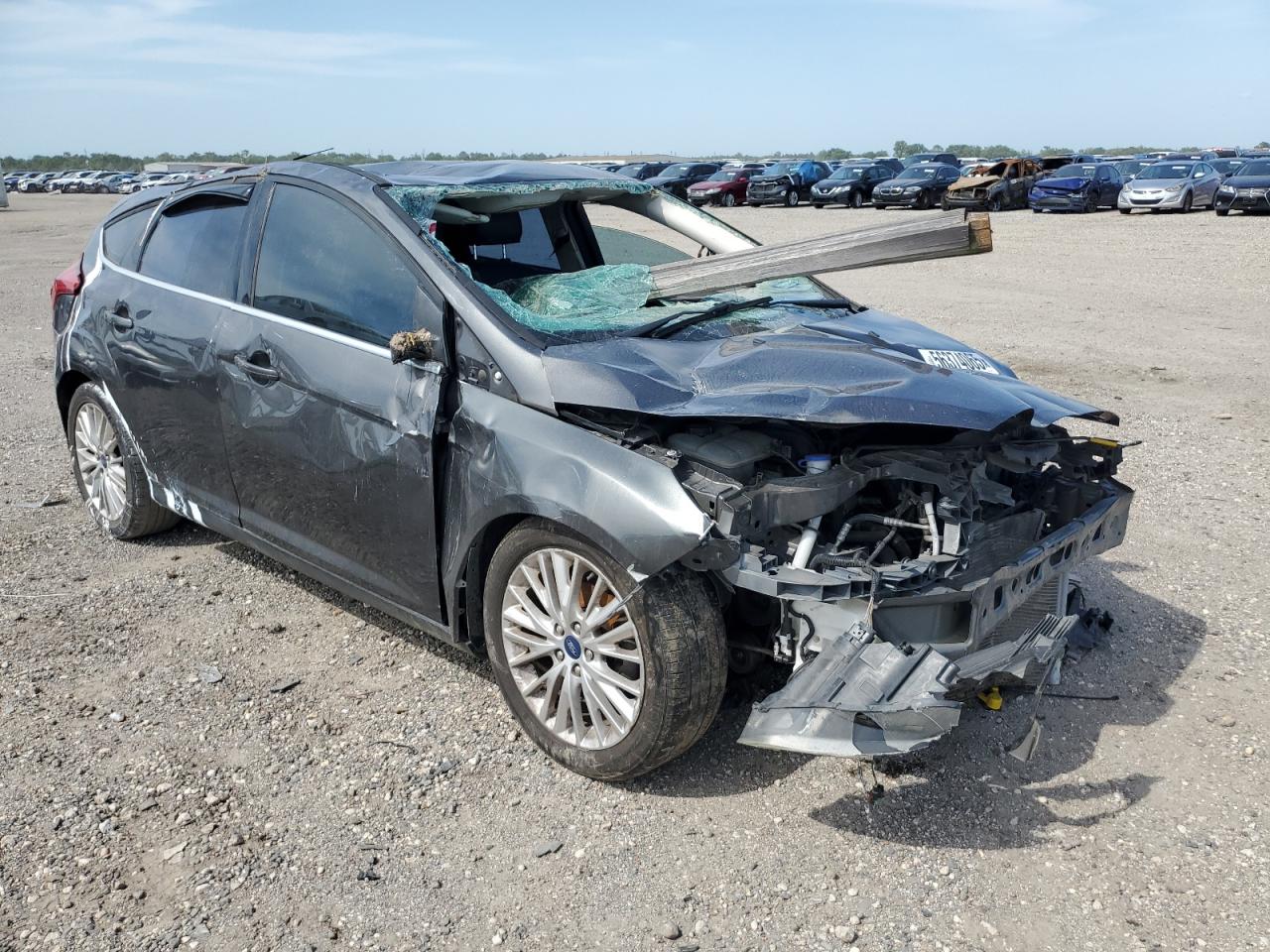2015 Ford Focus VIN 1FADP3N29FL247460 photo 4