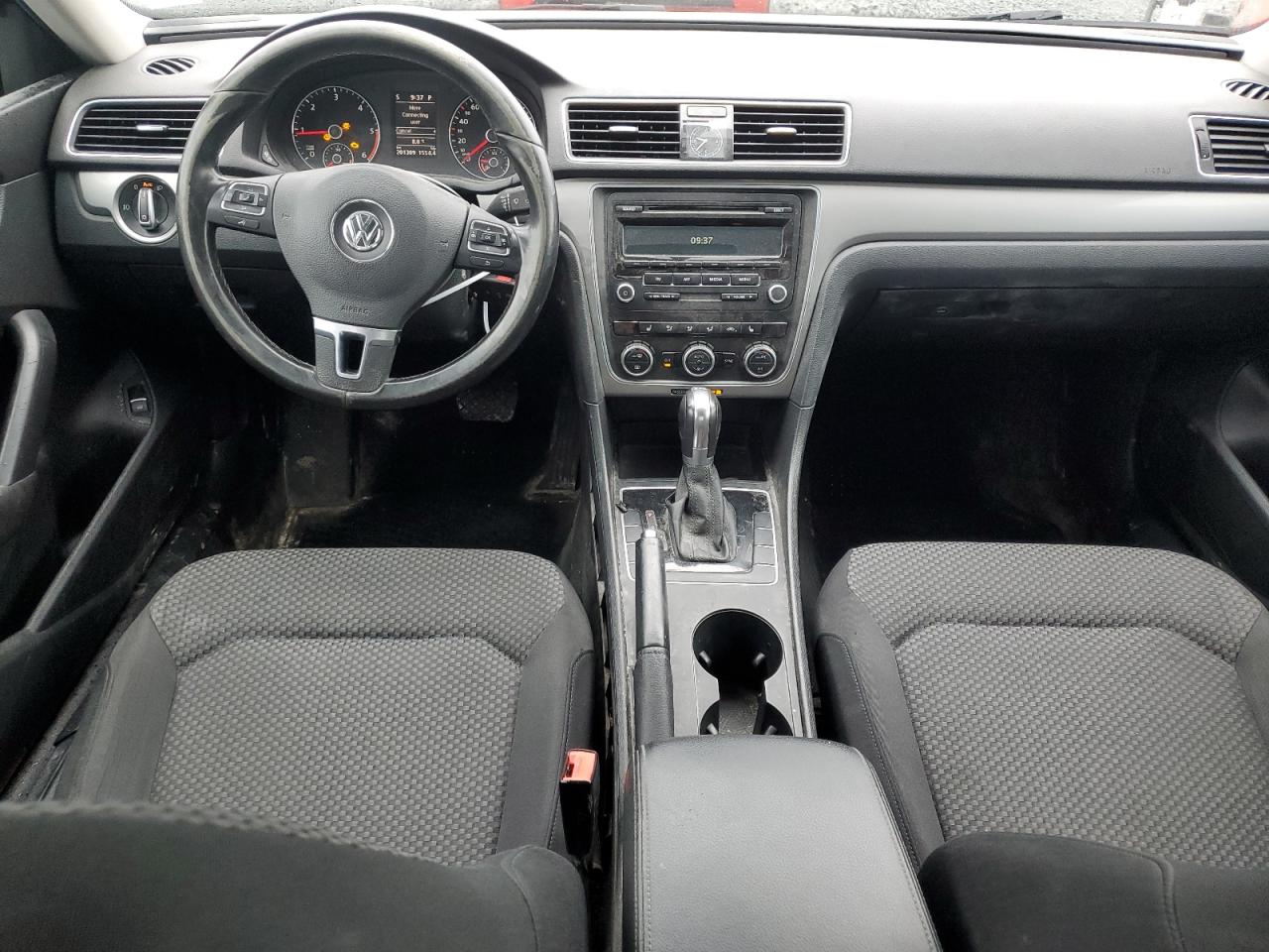 2014 VOLKSWAGEN Passat s VIN 1VWAN7A37EC086546 photo 8