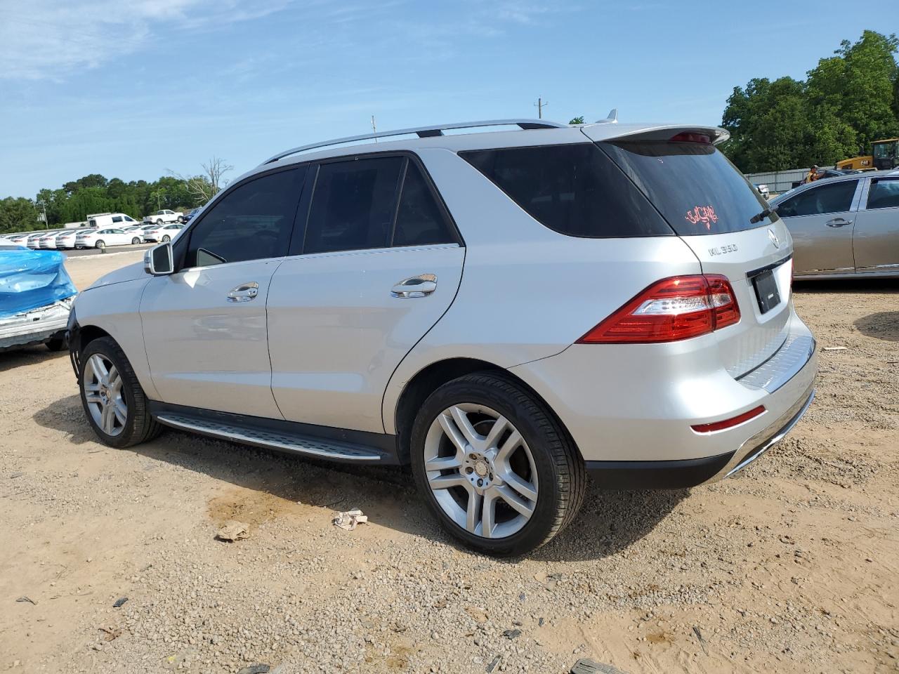 2015 Mercedes-Benz M-class VIN 4JGDA5JBXFA593473 photo 2