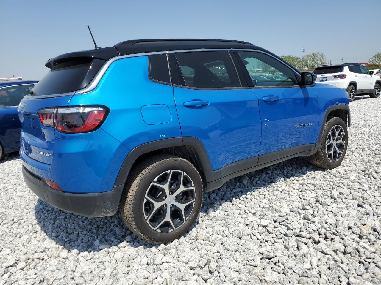 2024 Jeep Compass VIN 3C4NJDCN1RT148370 photo 3