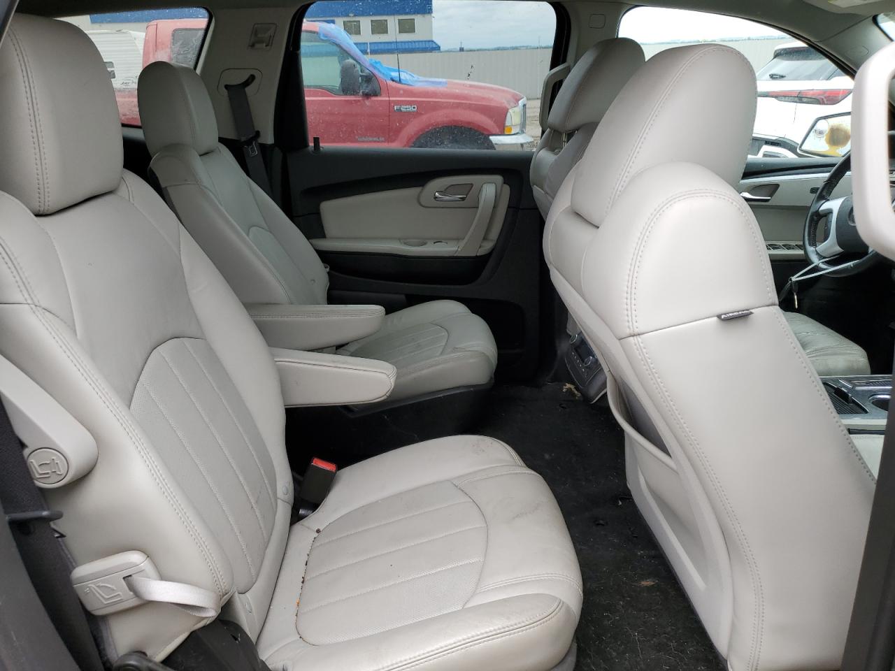2012 Chevrolet Traverse VIN 1GNKVLED5CJ104688 photo 11