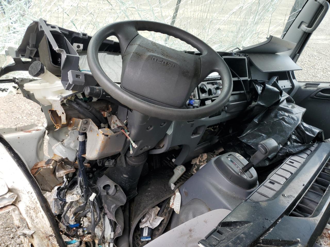 2019 Isuzu All models VIN 54DC4W1B5KS804091 photo 8