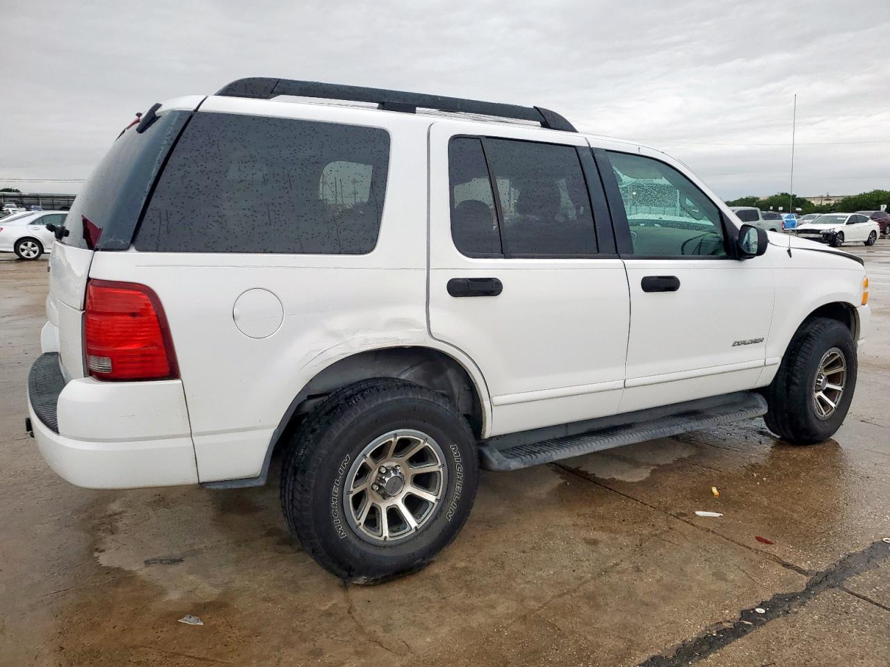 2005 Ford Explorer VIN 1FMZU73K55UB25542 photo 3