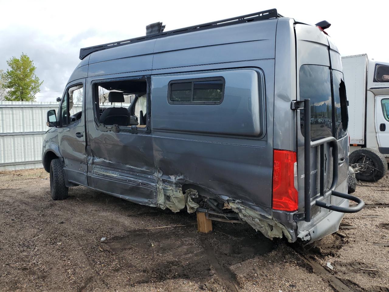 2022 Mercedes-Benz Sprinter VIN W1Y4EBVY8NT083532 photo 3