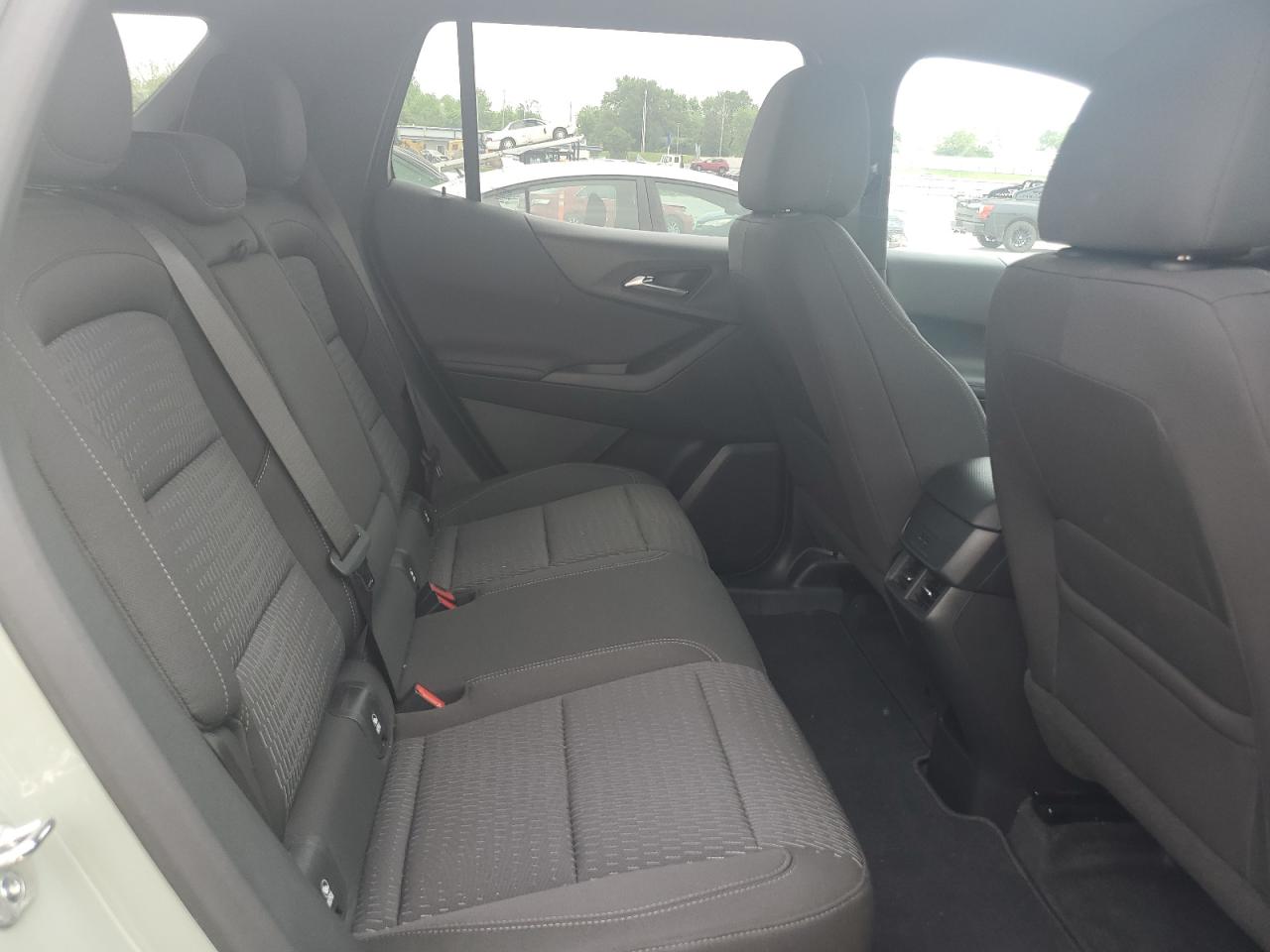 2025 Equinox lt VIN 3GNAXHEG7SL188257 photo 10