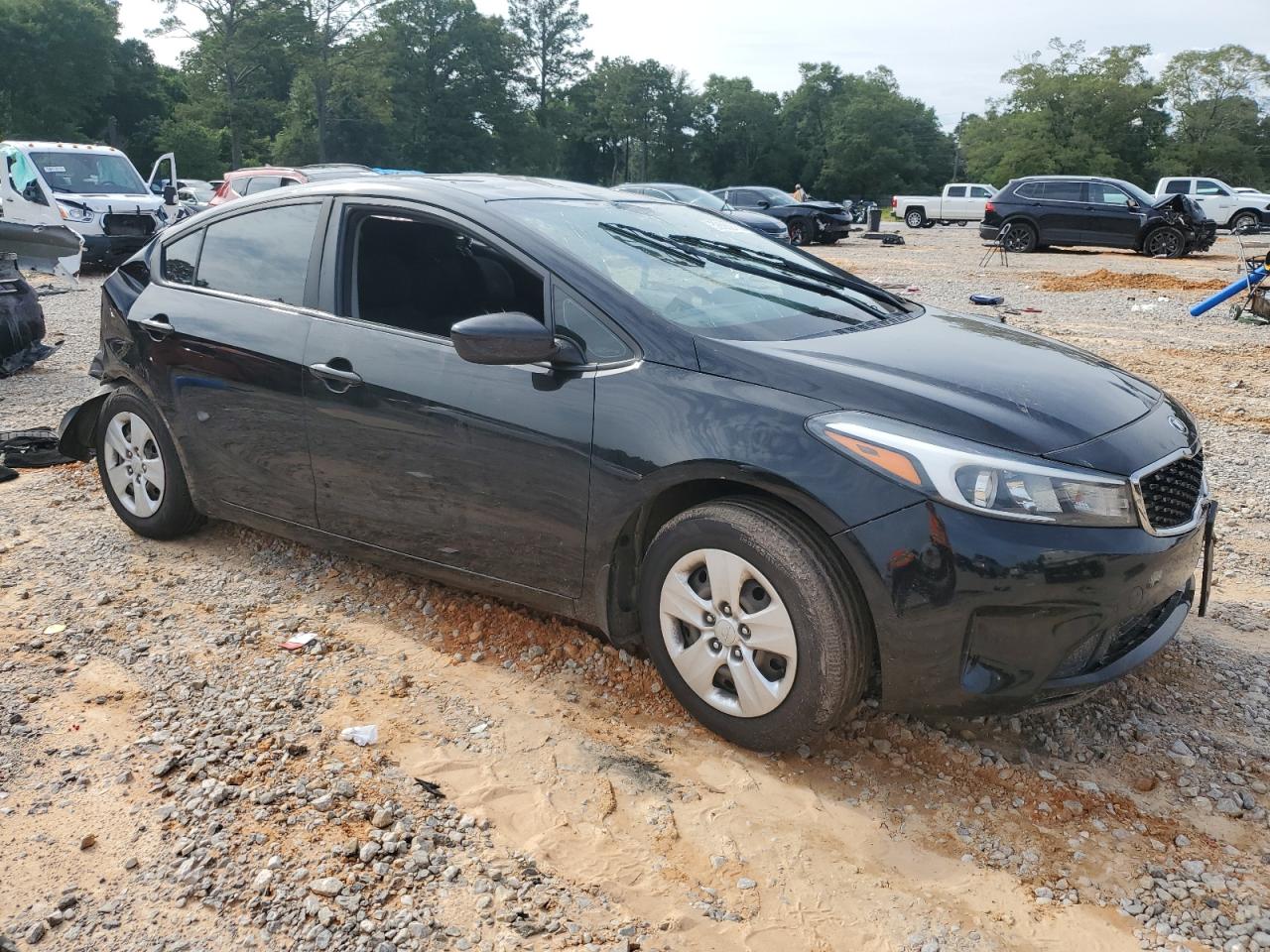 2017 Kia Forte VIN 3KPFK4A72HE069377 photo 4