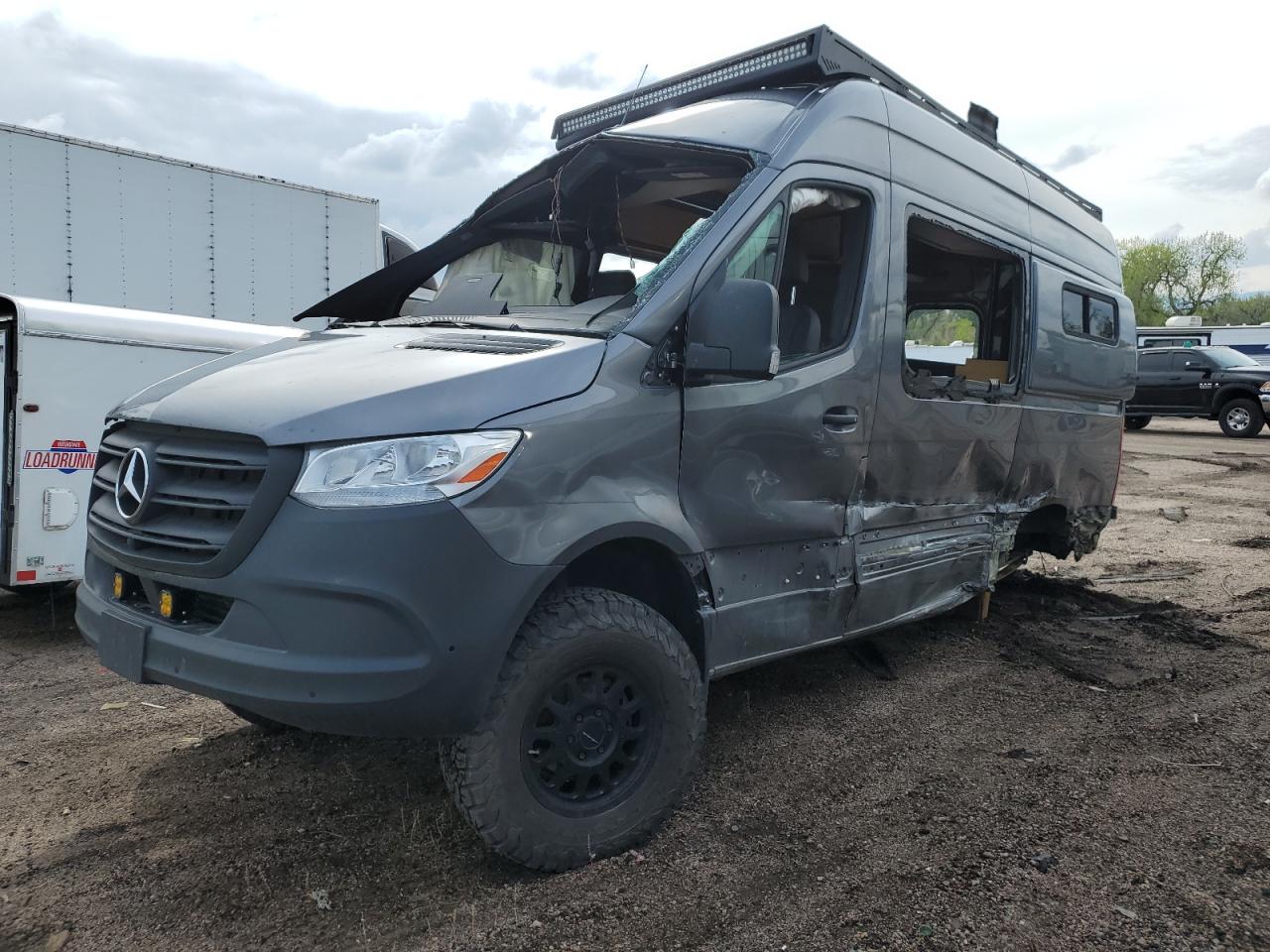 2022 Mercedes-Benz Sprinter VIN W1Y4EBVY8NT083532 photo 2