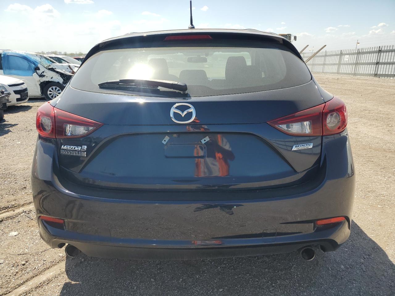 2017 Mazda 3 VIN 3MZBN1K70HM101975 photo 6