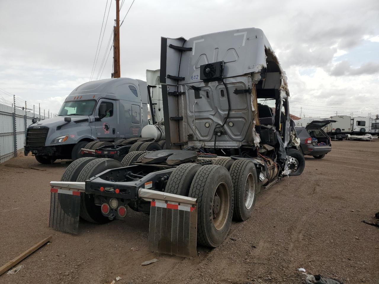 2021 FREIGHTLINER All other VIN 3AKJHHDR0MSMA6801 photo 4