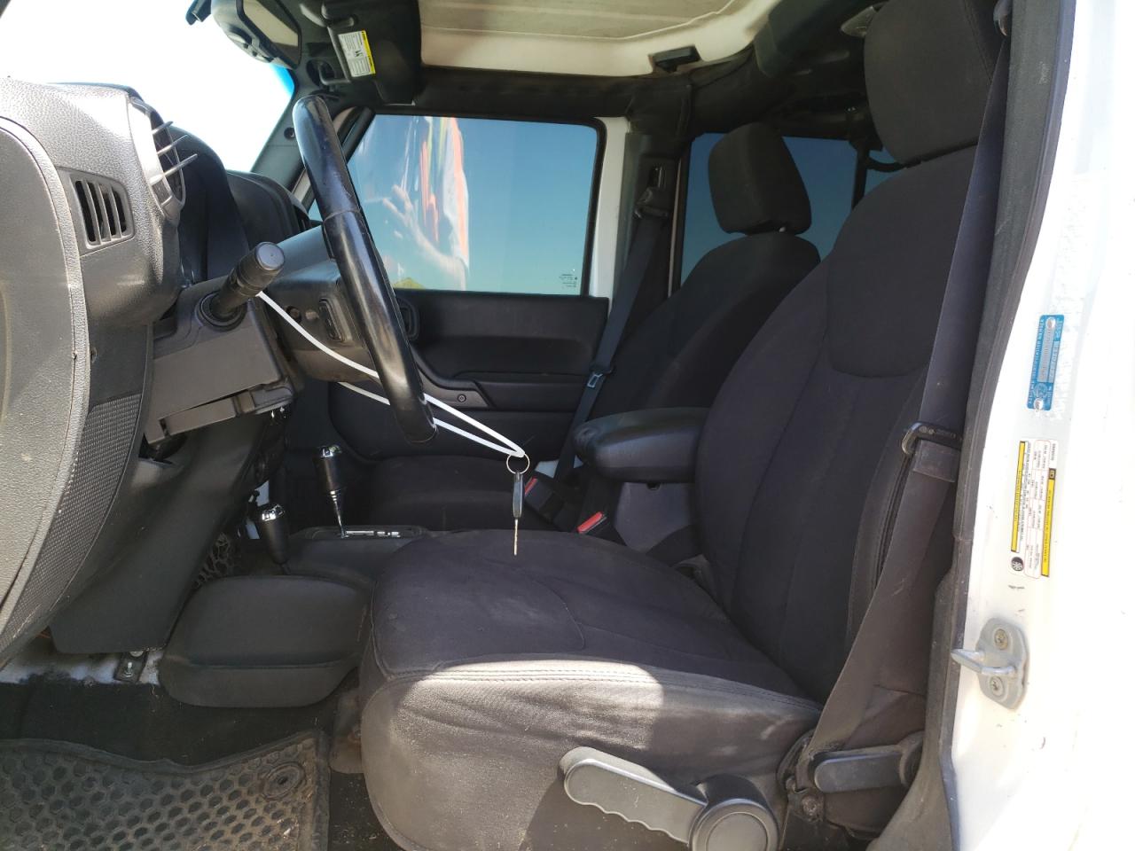2013 Jeep Wrangler / VIN 1C4BJWDGXDL535003 photo 7