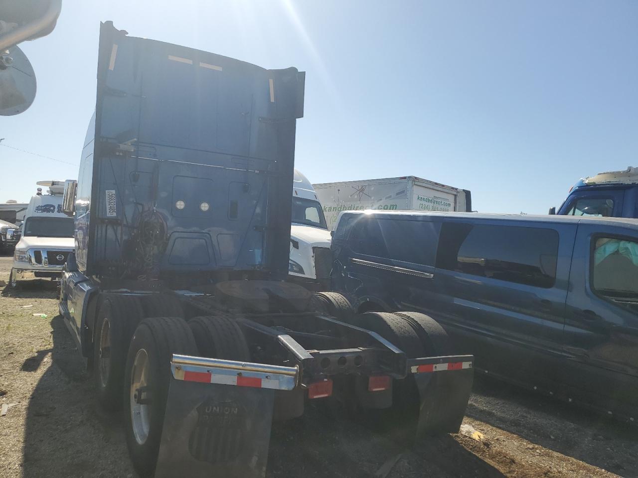 2020 INTERNATIONAL All models VIN 3HSDZAPR7LN864869 photo 3