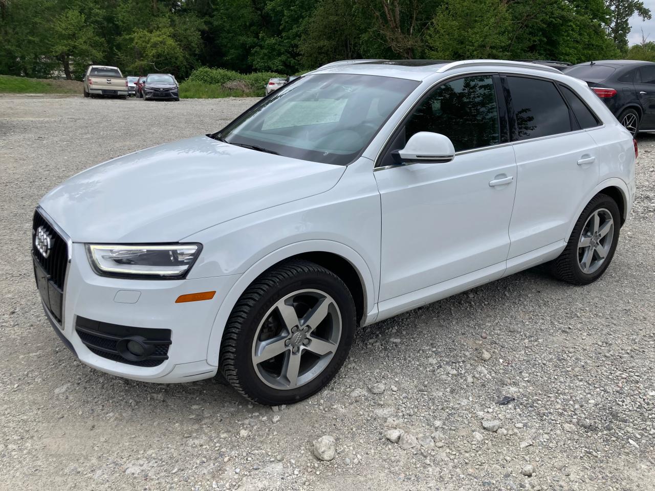 2015 AUDI Q3 VIN WA1EFCFS2FR006797 photo 1