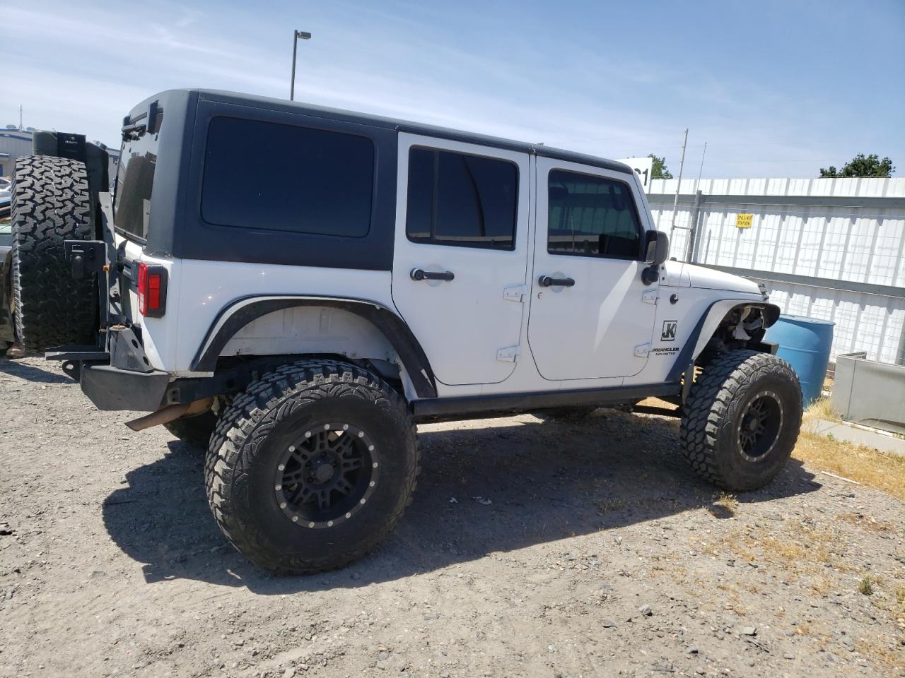 2013 Jeep Wrangler / VIN 1C4BJWDGXDL535003 photo 3